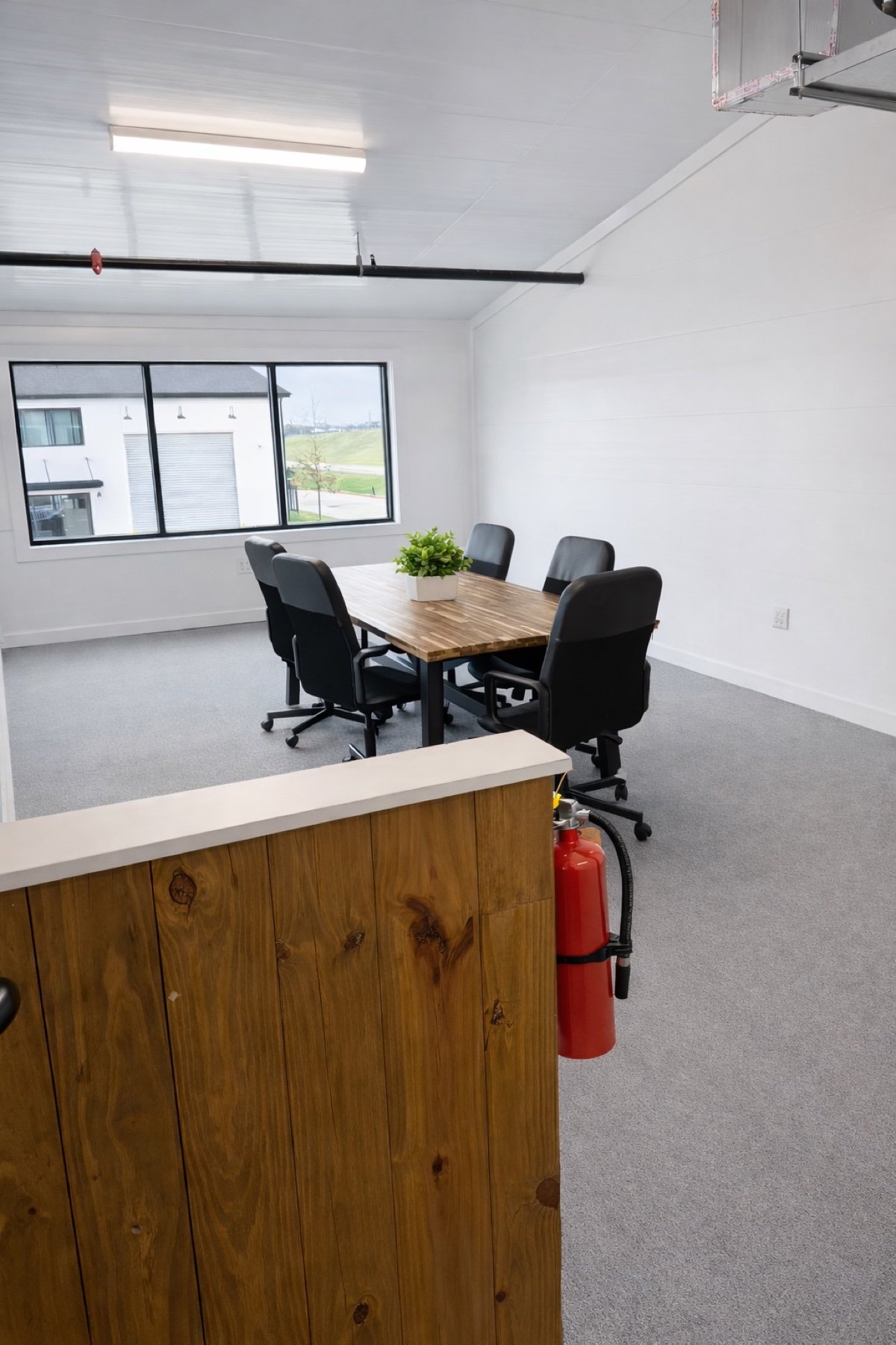 Real Dallas meeting area for program and repeat-order discussions